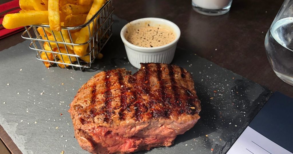 New laidback steakhouse opens in Bristol city centre