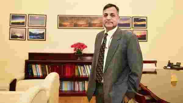 President accepts Ashok Lavasa's resignation as election commissioner