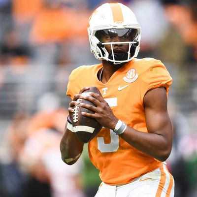 3-round mock draft: Patriots shake things up by taking QB early