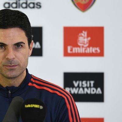 Arsenal news: Mesut Ozil verdict re-emerges as Mikel Arteta sends title message