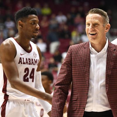 2023 NCAA Sweet Sixteen Game Preview & Prediction: No. 5 SDSU vs. No. 1 Alabama