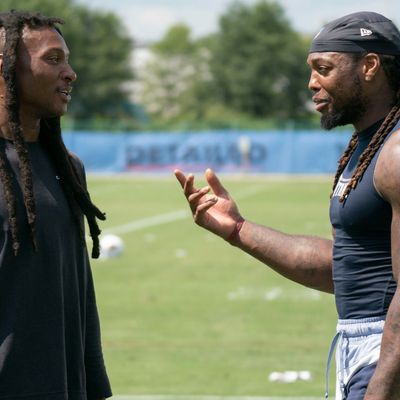 A DeAndre Hopkins signing would raise expectations, excitement for Titans