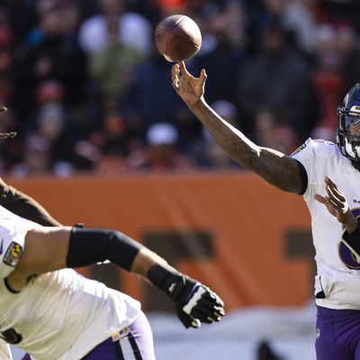 Bleacher Report predicts 2023 stat line for Ravens QB Lamar Jackson