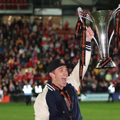 Ryan Reynolds urged to snub two ex-Premier League stars and avoid Wrexham "circus"