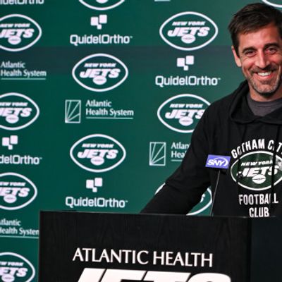Aaron Rodgers’s Agent Reportedly Gave Packers Enormous Ultimatum in 2021, Well Before Final Jets Trade