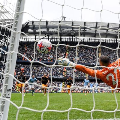 Leeds United facing contract calls that could save them millions in Championship rebuild