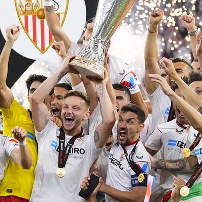 Europa League kings Sevilla beat Roma on penalties 4-1 to win 7th title