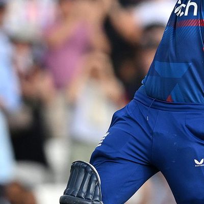 England has the experience and bowling to defend its crown