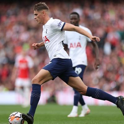 ‘You have to do it’: Van de Ven buys into Postecoglou’s risky style at Spurs