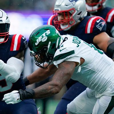 Patriots’ top 10 offensive players in Week 3, per PFF grades