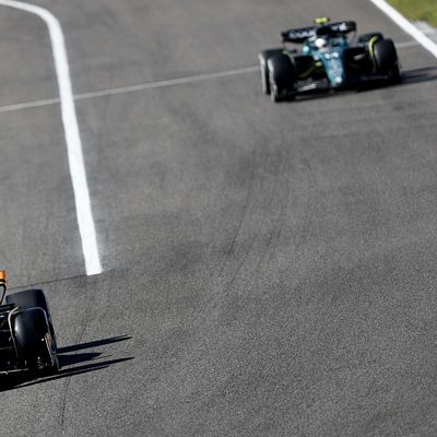 Norris details why he thinks McLaren can beat Aston Martin in F1 standings