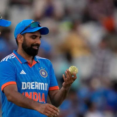 World Cup warm-up game: Chance for India bowlers to test themselves against England's master blasters