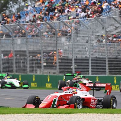 F3 Australia: Beganovic charges to feature race win over Fornaroli