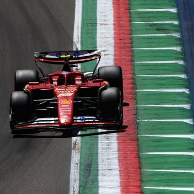 Emilia Romagna Grand Prix: Max Verstappen edges out McLarens to take Imola pole and match Ayrton Senna record