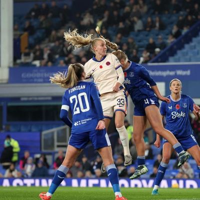 WSL roundup: Chelsea thrash Everton to maintain perfect start