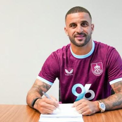 Kyle Walker seals shock £5m move to Burnley from Manchester City