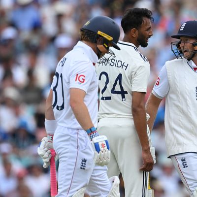 India rock England on Day Two of latest fractious Test