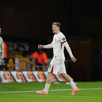 Enzo Maresca fumes over ‘embarrassing’ Liam Delap red card in Chelsea win over Wolves