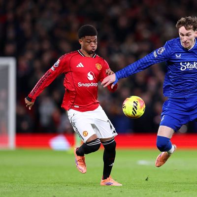 Manchester United vs Everton LIVE: Premier League latest score, match stream and goal updates