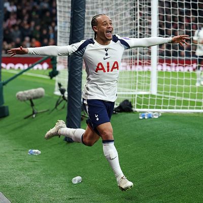 Tottenham player ratings vs Brentford: Simons the stand-out, Gray impresses, Richarlison scores again